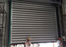 遼寧硬質(zhì)快速門在車間廠房當(dāng)中好用嗎？-廣州奇翔