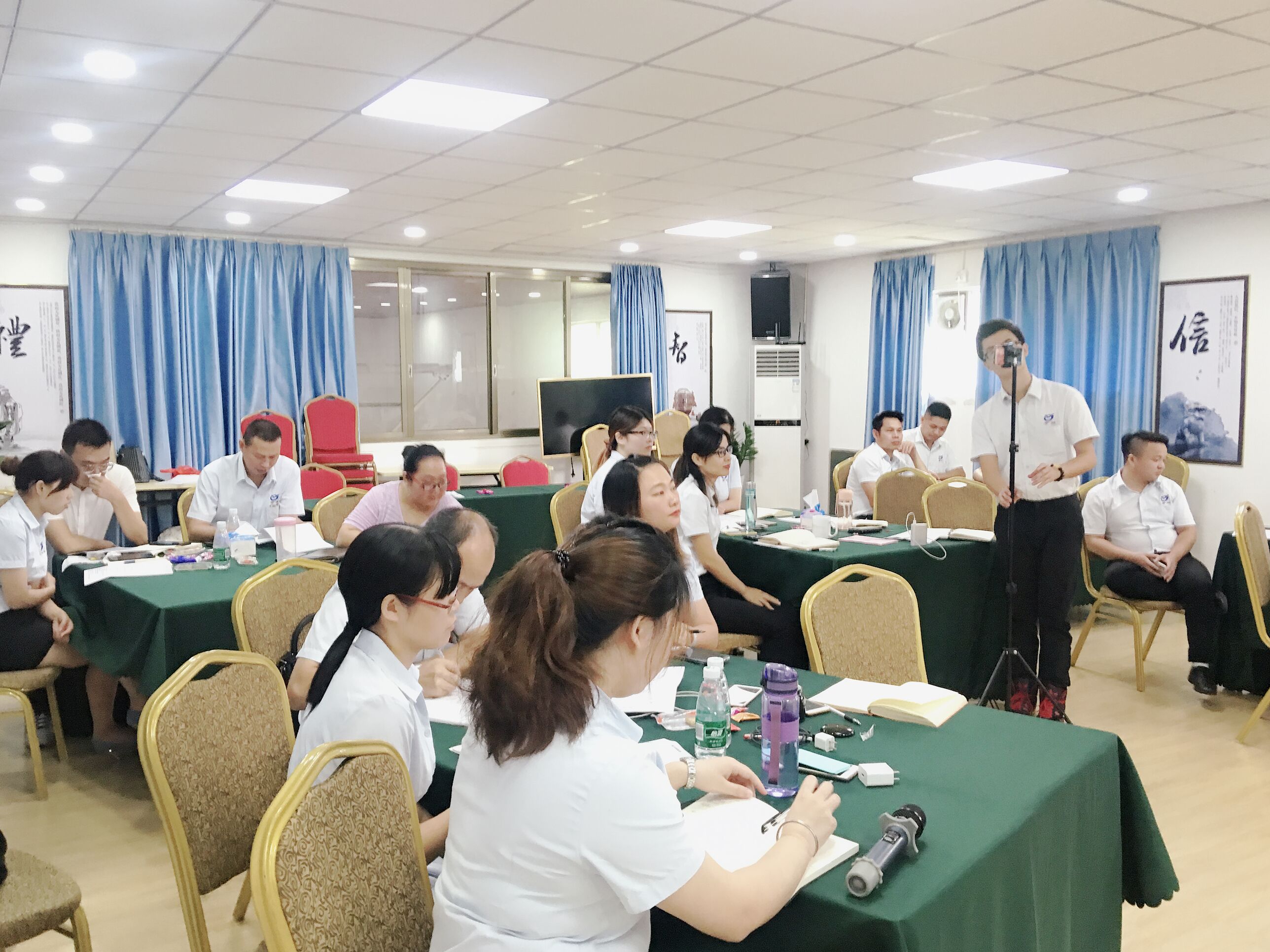 工業(yè)快速門廠家 工業(yè)快速門廠家